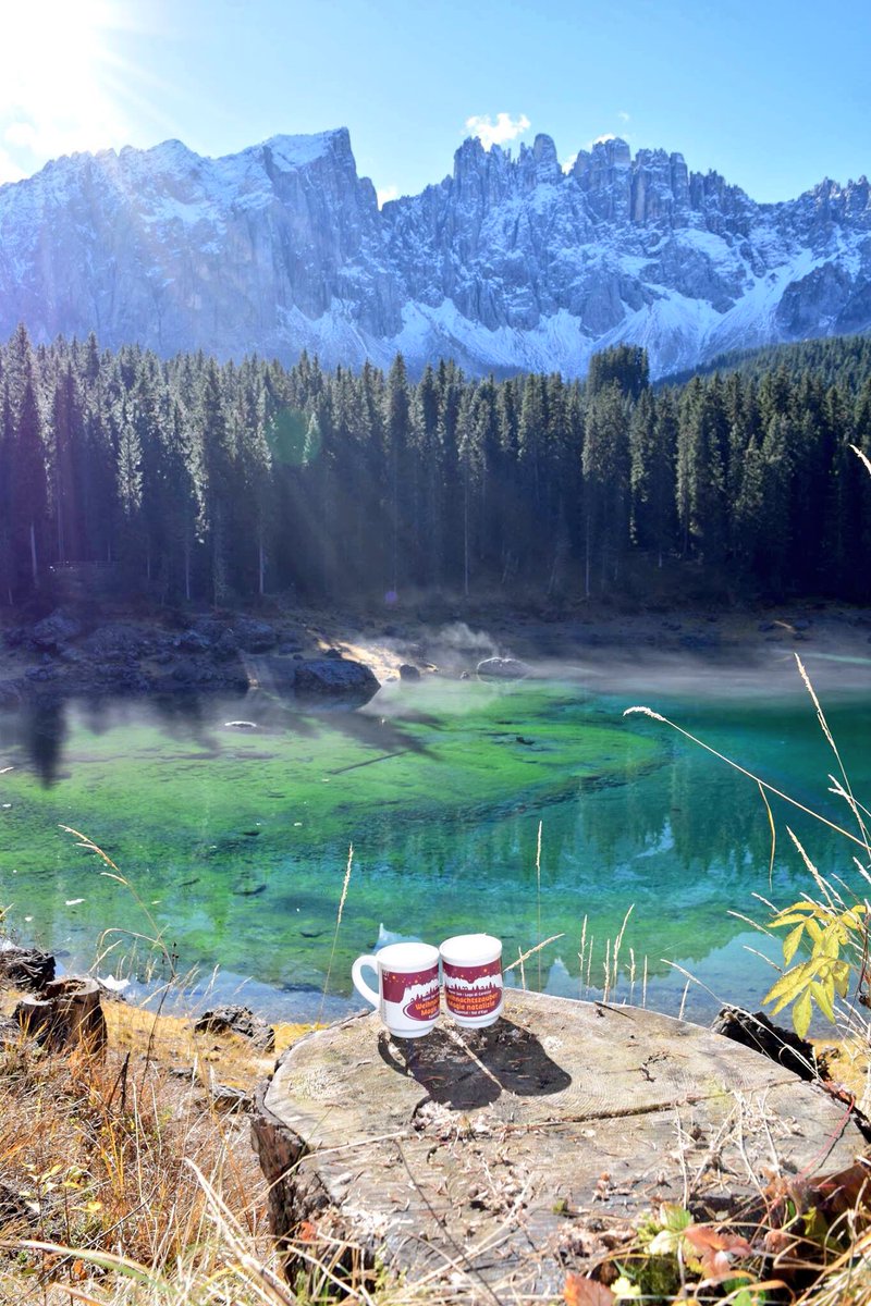 friseuringo's tweet photo. #Autunno 🍁è tempo di #VinBrulè al lago di Carezza in Val D'Ega, #NovaLevante, #AltoAdige, #Itlaly.
#Dolomiti - #Dolomites -#LakeCarezza
https://t.co/7pyZvlRcGm https://t.co/6MnivyYiZf