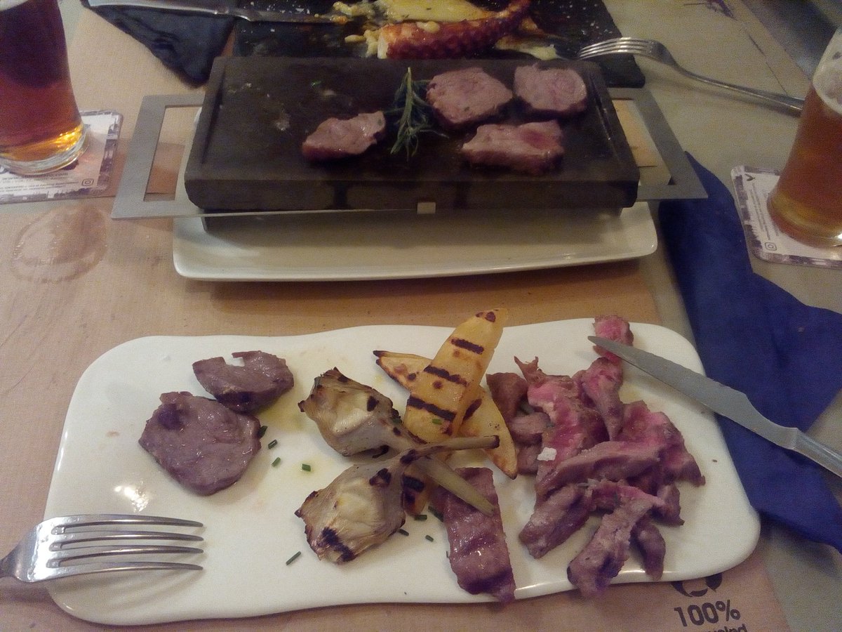 Txupins (@txupins) on Twitter photo 