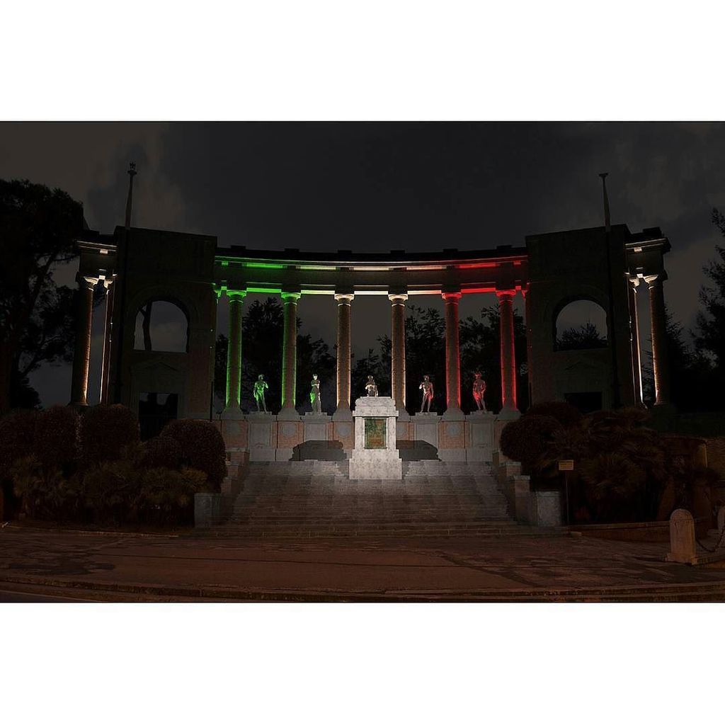 vinz_bellini's tweet photo. Tributo ai caduti

#maclight #macerata #monuments #italy #italia #fascistarchitecture #guerra #lightdesigner #warb… https://t.co/apq1ecZx7v https://t.co/u87CkOZcdu
