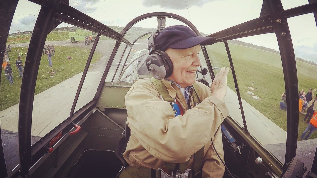 GeorgeRetelas's tweet photo. "RADIOMAN FLYER" - WWII veteran returns to the skies in TBM Avenger-- 72 years later. #ThankAVet #VeteransDay 🇺🇸

https://t.co/qPJ67KRarv https://t.co/Wqgz5C3ehh