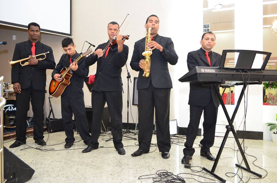 Tocamos em casamentos sinfonia dinamica. Bh.997232791/33843435