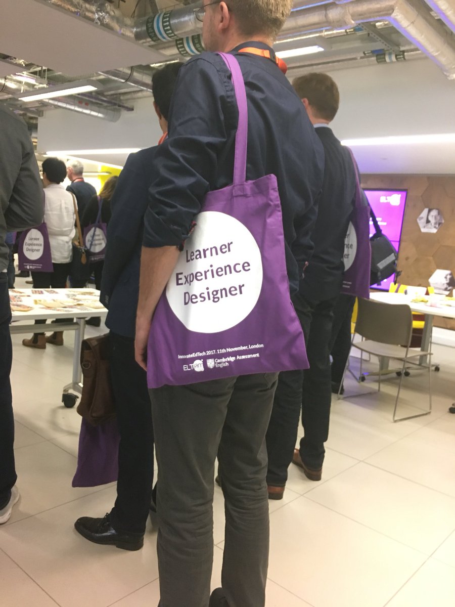 LearnJamTweets's tweet photo. A room FULL of leaner experience designers #LXD #ux #learning #iEdTech17 https://t.co/AledLsKoOo