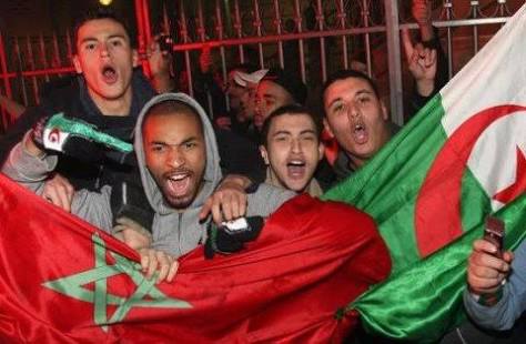 AADZ42's tweet photo. #ALGNGA
#CIVMAR 
#CM2018 
Nous sommes  tous avec nos voisins 🙏
One two three four le #Maroc est plus fort 💪💪 https://t.co/KAJdcMWewy