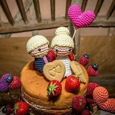 devotioninvites's tweet photo. My Mum made this cake!!! No other reason for sharing just proud of her. https://t.co/7XDXnITMZY https://t.co/ARSw3HlJFx