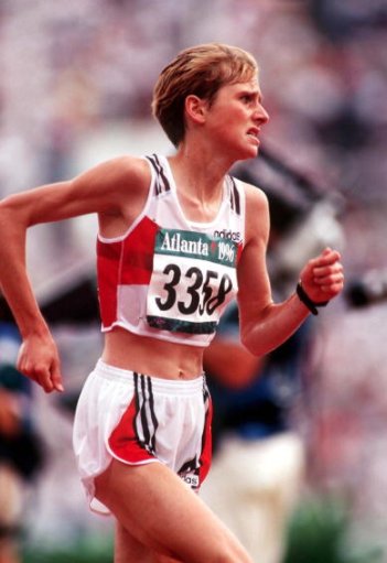 247_endurance's tweet photo. History, statistics, analysis - and the German Triathlete who finished 8th in the Olympic Marathon. My attempt to objectively assess the prospects of @gwenjorgensen's aim for Tokyo Gold in her new sport >>> https://t.co/gtdnEria8e https://t.co/swt1ogxKFA