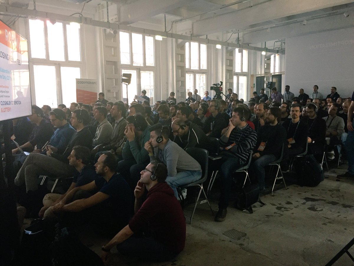 CodemotionWorld's tweet image. Full rooms with super engaged audience for all the speeches of this edition of #Codemotion Milan