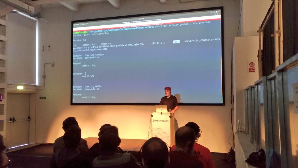 CodemotionIT's tweet image. Meanwhile, in the room 2 @bketelsen (@Microsoft) is explaining how to create and deploy microservices using Micro #Codemotion