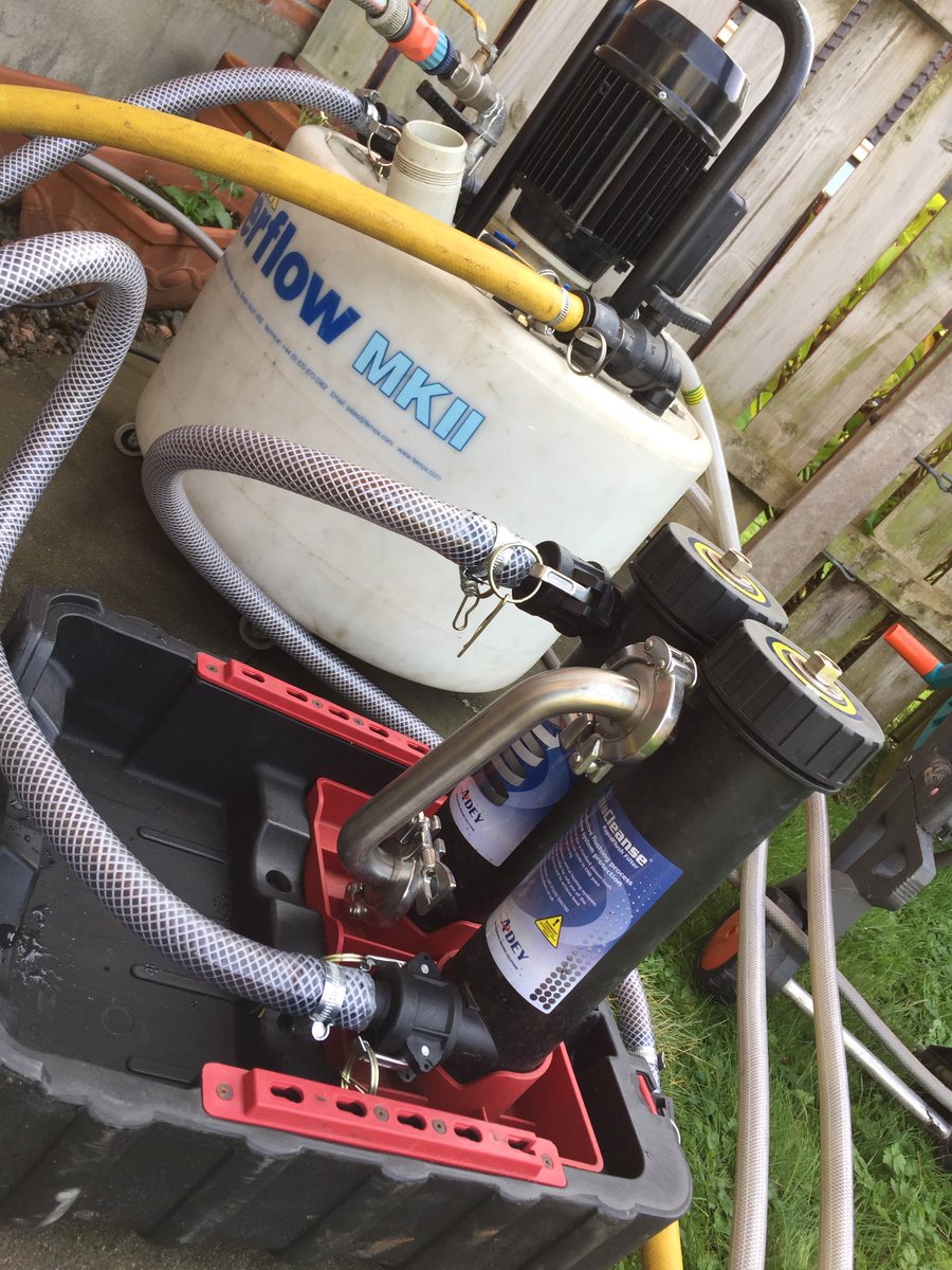 elec_heat's tweet photo. My most effective #powerflushing set up! @ADEY_Pro @Fernox #makewaterwork #heating #armagh https://t.co/O3tcFDFLht