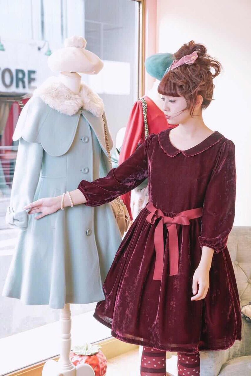 Leur Getter 原宿店 Na Twitteru ルルゲッタ原宿店 ベルベットワンピースのご紹介 青木美沙子さんが素敵に着て下さいました Leur Getter 原宿店 Na Twitteru ルルゲッタ原宿店 ベルベットワンピースのご紹介 青木美沙子さんが素敵に着て下さいました