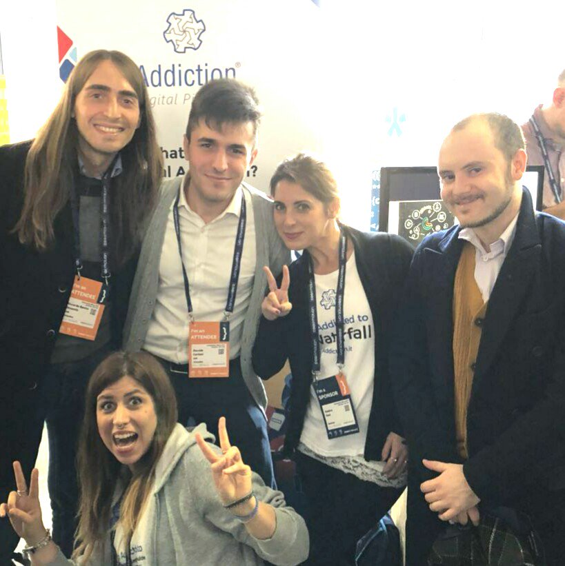 Addictiondp's tweet image. Ecco gli #ImAddictedto di #Codemotion! Veniteci a trovare al nostro desk!😃😃