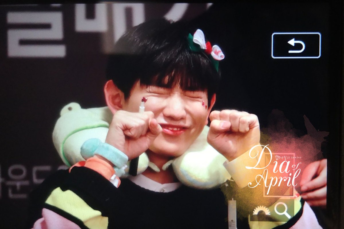 Adia0405's tweet photo. 1711111 언제봐도 귀엽지❤ #이의웅 #의웅 #눈부시게찬란한 #형섭X의웅 https://t.co/YtYsL4Xi41