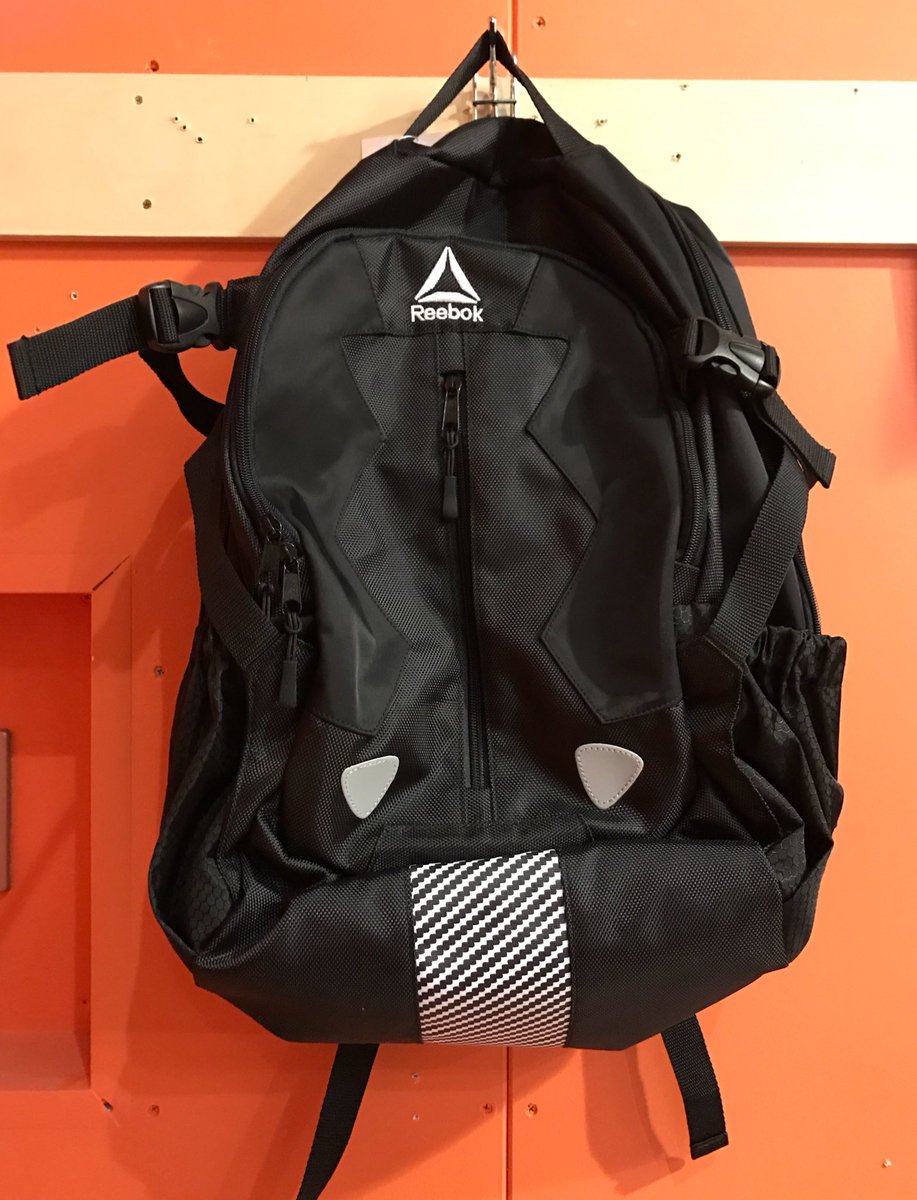 ヴィレッジヴァンガード イオンモールつくば店 Twitterren 90年代ぽいデザインのリーボックのリュック入荷しました 季節を問わないナイロン素材 ヴィレッジヴァンガード ヴィレヴァン イオンモールつくば 牛久 Reebok リーボック リュック バッグ