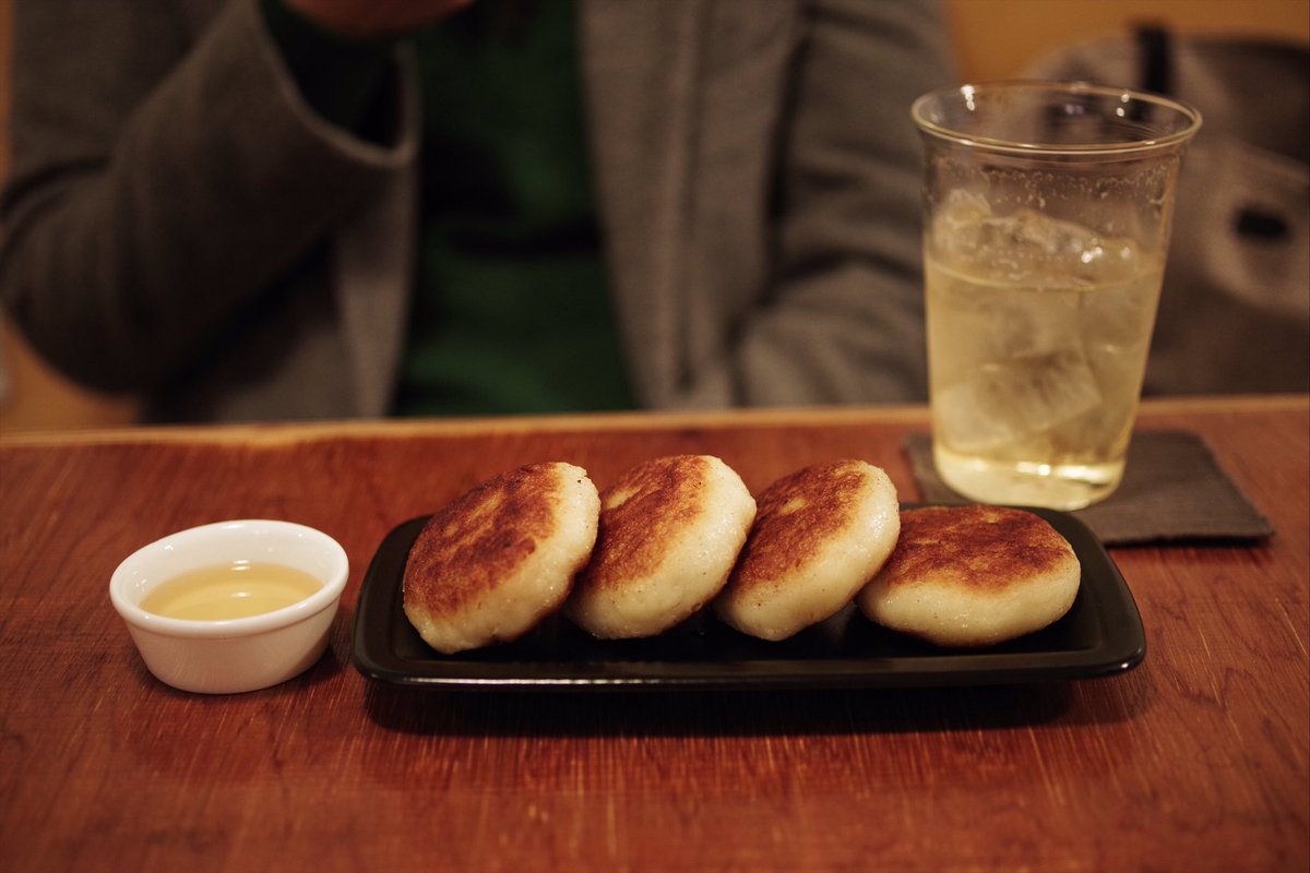 크리스마스 전에 리시안이 문 닫을 지경이라 하는 특명☆리시안을 알리쟈 RT이벤트(...) 따흐흑
본 멘션을 RT하면 #리시안메뉴 요즘 리시안 구움과자 중 최고인기인 단호박파운드 홀사이즈(대)를 드립니다. 당발은 크리스마스 일주일 전! 살아남아라☆리시안! 식사 간식 커피 술 다 하느라 쥬그지 마..