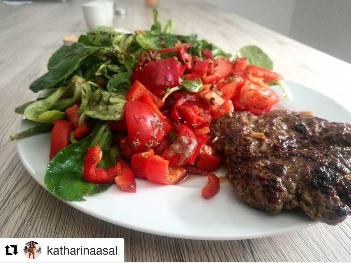 MuscleFoodDE's tweet photo. Zeigt uns eure Muscle Food Bilder und #tweetyourmeat. https://t.co/jEBJqZL4Db