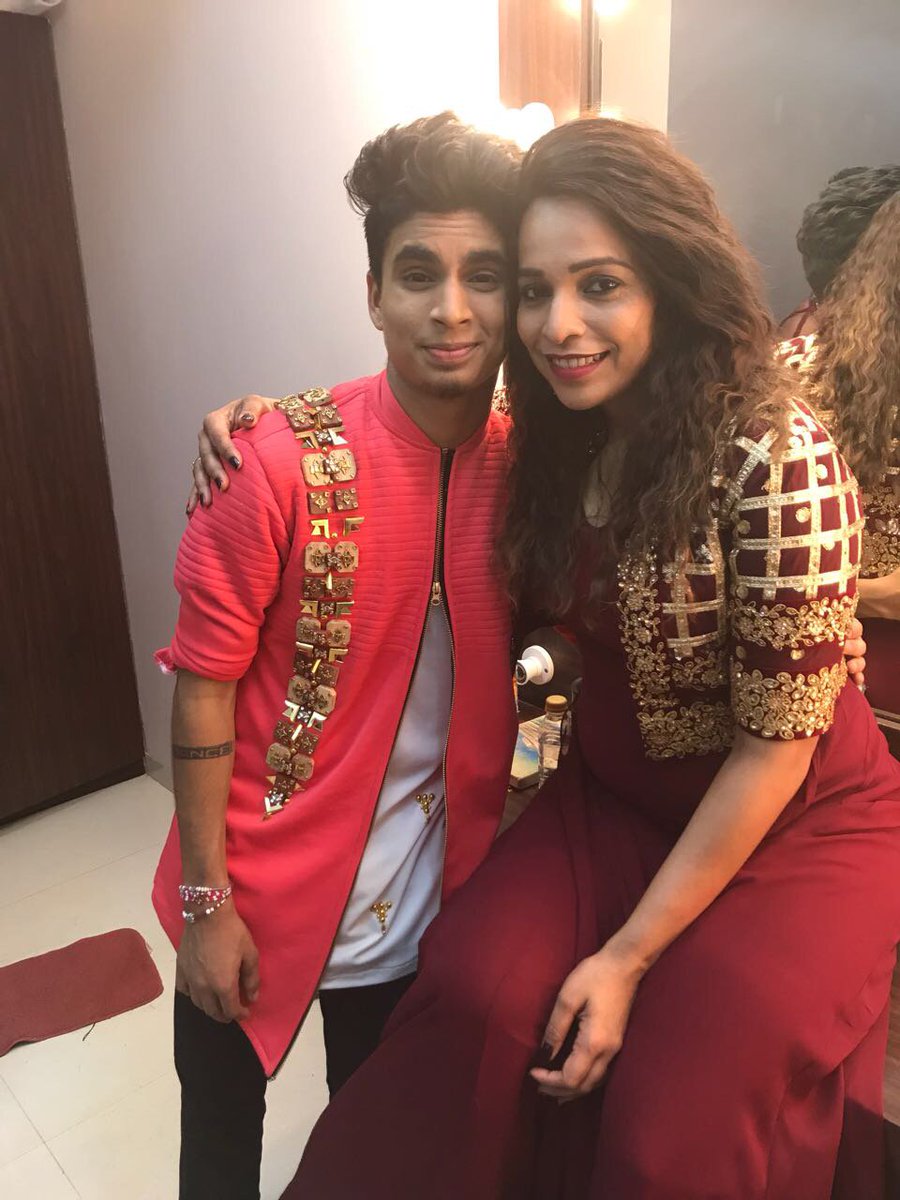 pradhan_mini's tweet photo. Meet Mitesh, sonal, Piyush and Sujan ❤️ Mini ke master blasters https://t.co/fHK6M6U3oF