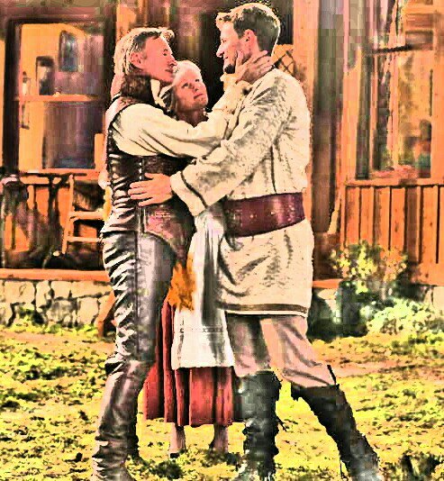 ts_WeaversGrace's tweet photo. Happy Birthday @gilesmatthey hope you have an amazing awesome day &amp; thank you again for #GideonGold &amp; being part of this tale as old as time! Hoping to see Gideon back on #OUAT someday all the best!!! https://t.co/dfOKmmNfOQ