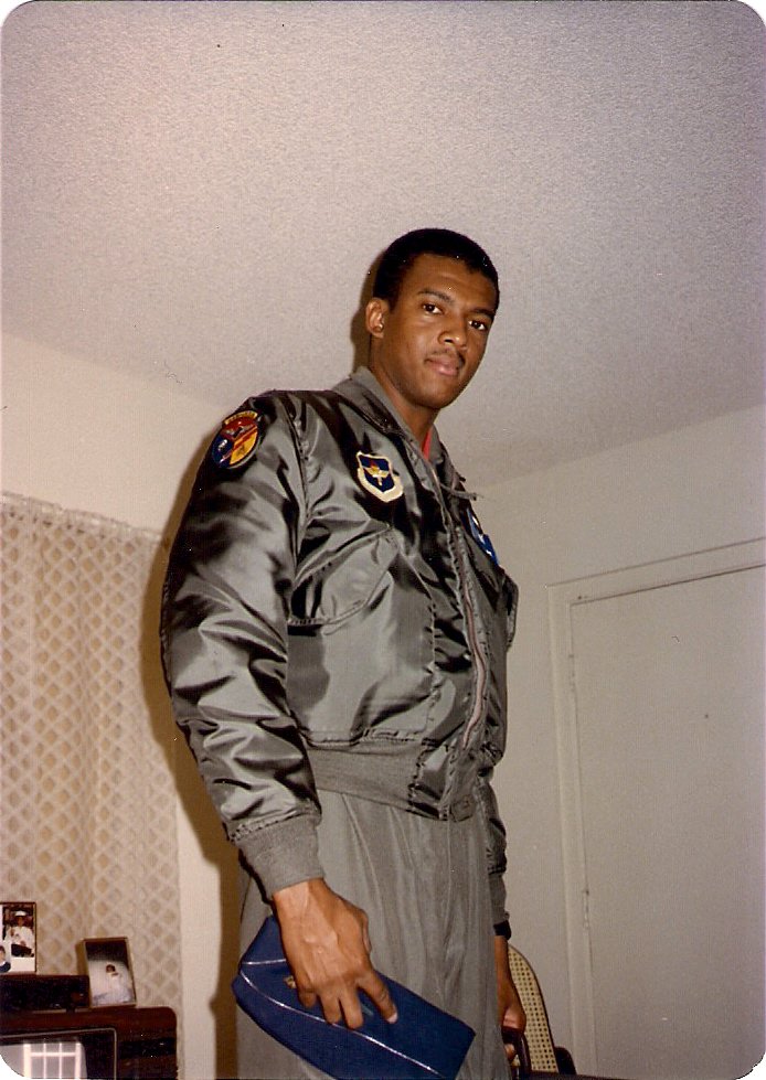SomRandomOlDude's tweet photo. #HappyVeteransDay2017 to all veterans. Thank you for caring enough to serve.
Another one of me, way back when. #MatherAFB was the place. https://t.co/cm6HLlMuz1