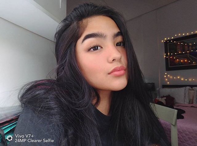 BrillantsOFC's tweet photo. @Vivo_Phil #VivoPerfectSelfie 💋 https://t.co/dASJ3KddAz