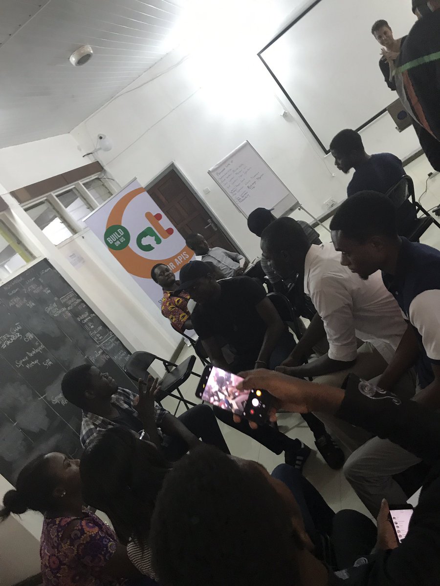 codebeast's tweet photo. Leadership exercise #forLoopGhana ♥️🔥🇬🇭 https://t.co/Bk4fLxJ6ON