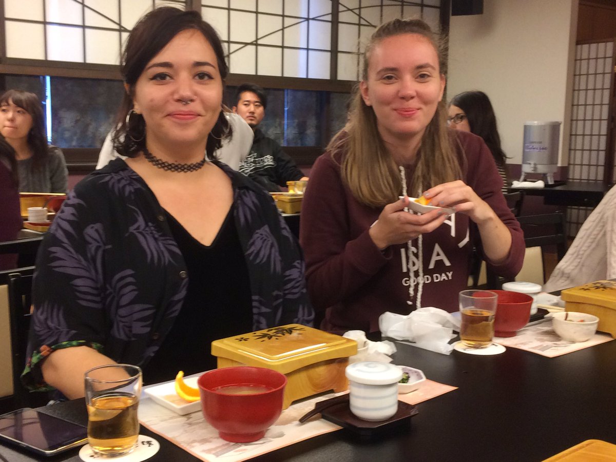 LesleyLelourec's tweet photo. Great day accompanying international students @hiroshimacity_u including Lola+Amélie from @UnivRennes_2 to Miyajima island #Cirefe https://t.co/36e0YLc7yo