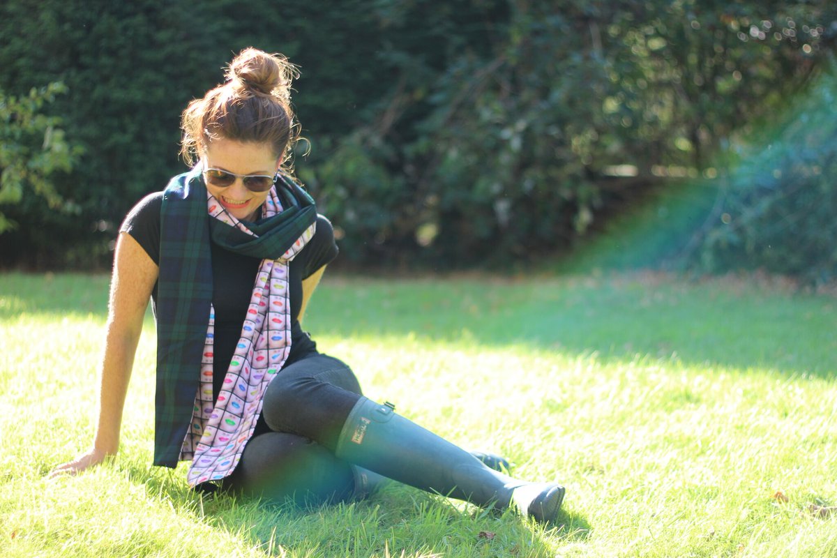 therealCLilly's tweet photo. This scarf was my very first design &amp; It is available exclusively online https://t.co/MsESb1OzhV #owndesigns #autumnwinter #charlielilly #personalstylist #believeinyourself #CLstylist https://t.co/HTpASLBLjP