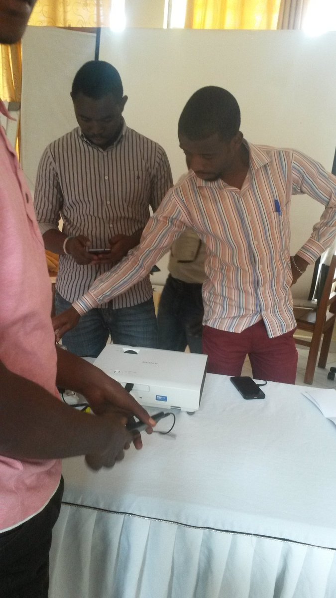 TrsorNgabo1's tweet photo. #GenBM jeunes garçons du #nordkivu réfléchissant sur des mécanismes de changement de comportement pour la #masculinité_positive 
#SGBV @Kokojoelle @SamKavono @RKivu https://t.co/B2MuVLE5j6