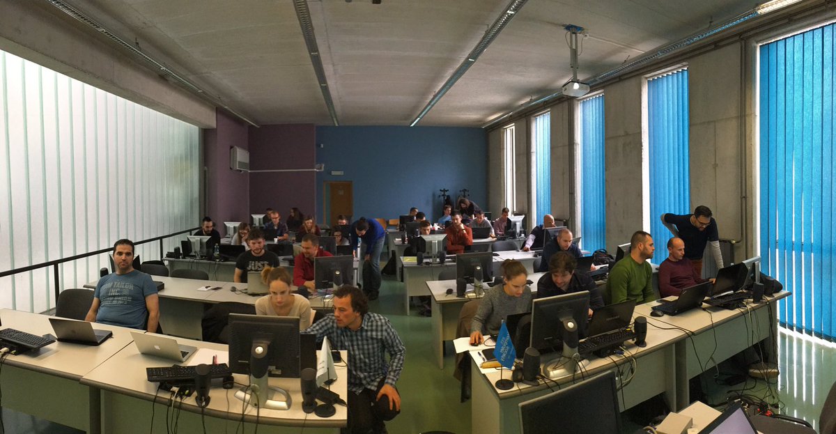 tinc2k's tweet image. Xamarin radionica u toku! #XamarinDevDays