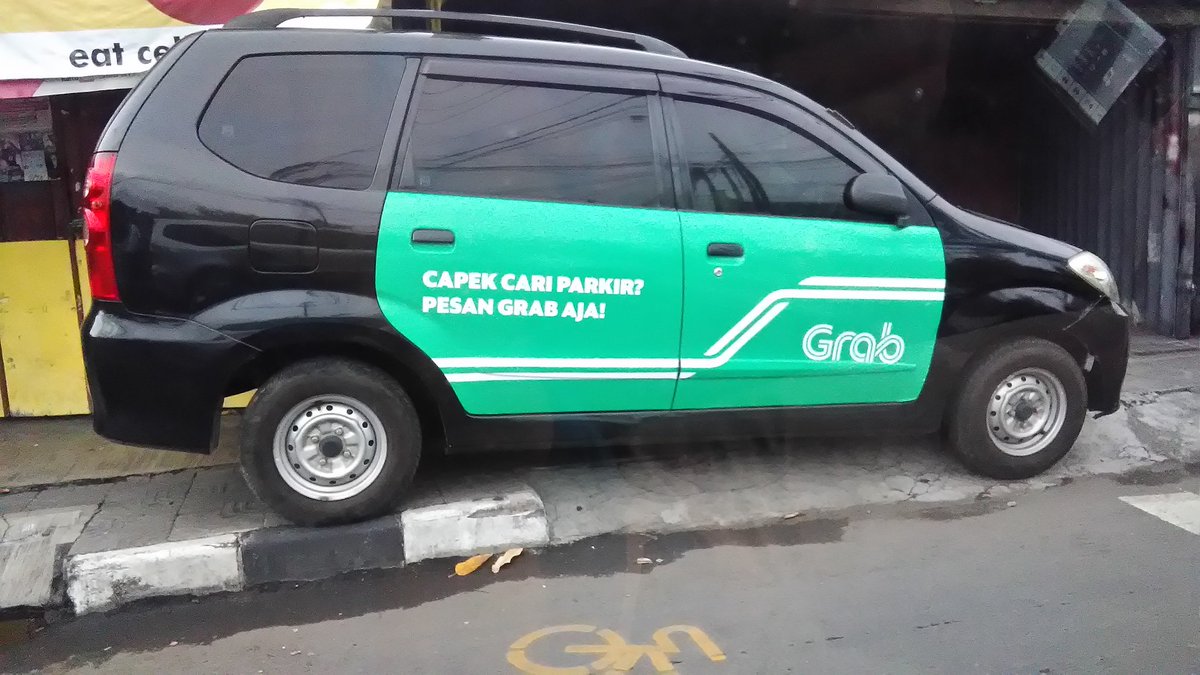 Capek cari parkir? Parkir saja di #trotoar!?  #Jogja