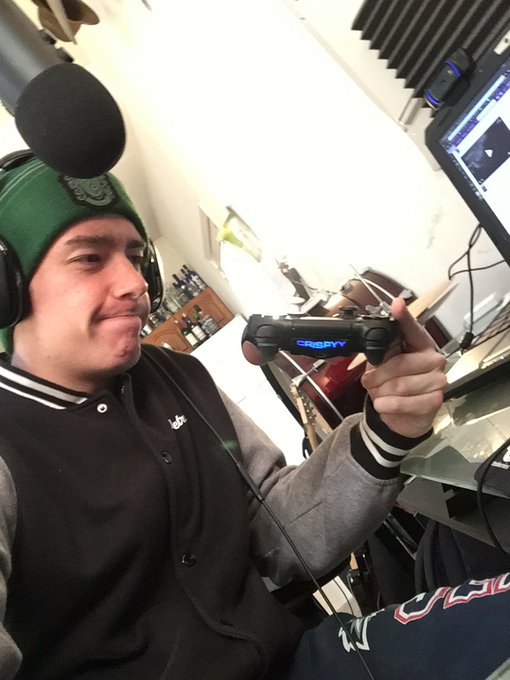 Cold in here, but not as cold as my heart.  I'm ending careers out here. ***https://t.co/hOm61qFPC1***  #twitch<a href="/tag/twitch"class="tags"><span>#twitch</span></a><a href="/tag/supportsmallstreamers"class="tags"><span>#supportsmallstreamers</span></a><a href="/tag/codww2"class="tags"><span>#codww2</span></a><a href="/tag/gameb"class="tags"><span>#gameb</span></a>