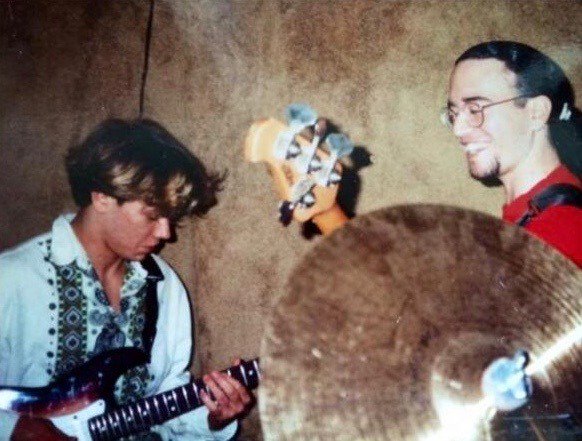 rivahphnx's tweet photo. river phoenix, 1992. https://t.co/ahYqOsrJeT