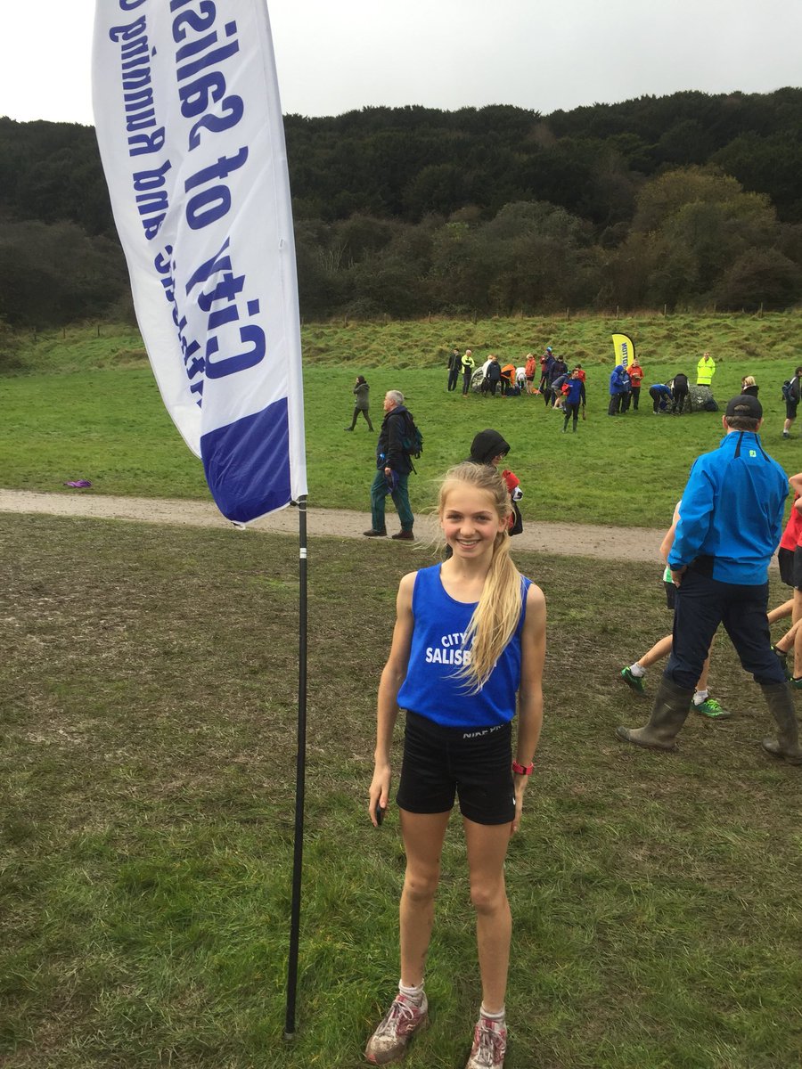 COSalisburyARC's tweet photo. The brilliant Bea Wood wins the U15G Hampshire League XC Race at Queen Elizabeth Country Park.  #takebackthetrack #GetSalisburyBackOnTrack https://t.co/wSNnYd0SSC