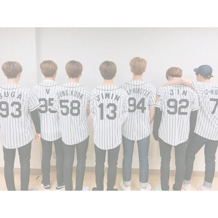 r____JIMIN's tweet photo. ﾌｫﾛﾜｰ1,600超えたぁぁぁぁぁぁ。😲
たくさんのARMYさんと繋がれて嬉しい😍💓
もっとARMYさんと繋がりたいのでﾀｸﾞ📄

💣ｼﾞﾐﾝよりのAllﾍﾟﾝ
🐤02line
💣受験生
🐤鬼絡み◎゛
💣ARMY歴浅め

#armyさんと猛烈に絡みたいのでRTしてくれた方フォローします 
#ARMYさんと繋がりたい https://t.co/dZoRG9tik1