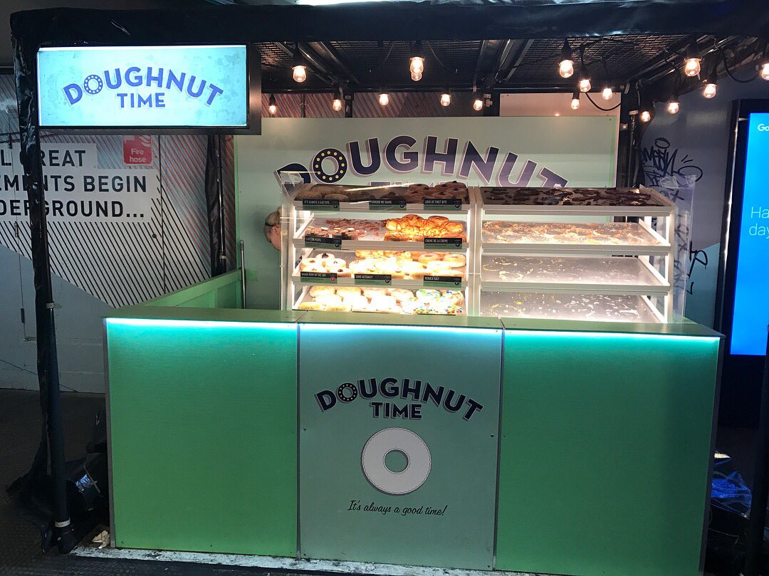donut_quest's tweet photo. Questing this week in London and did not expect to find @doughnut_time at oldstreet tube station! Veruca salt donut did not disappoint. Great to enjoy this Aussie treat in the UK. #donutquest #donuts #london #australia #doughnuttime 🍩 https://t.co/SztOgFCZaZ