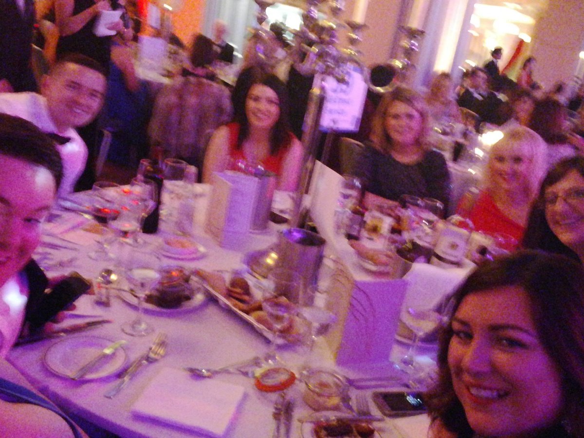 amyhootie's tweet photo. I might not be in it be I'm here #ccma2017 #ccmalive https://t.co/ghhp6dT7PH