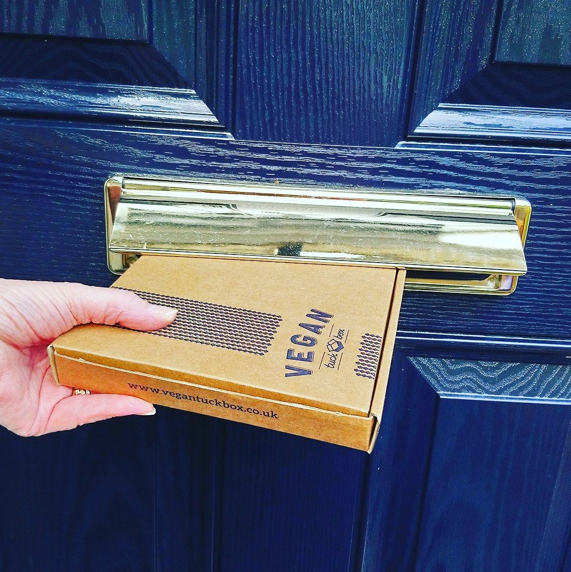 vegantuckbox's tweet photo. New! Vegan Letterbox Subscription Service - a box of vegan snacks and treats that fits through your letterbox. 3 boxes to choose from starting at £3.50 https://t.co/1IZLG0OvuO