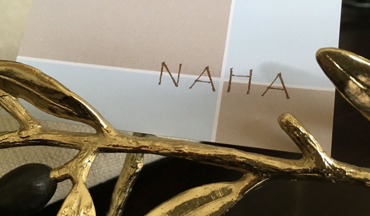 CocoaAndCoCHI's tweet photo. We're totally excited! @nahachicago's @craigharzewski is now baking all our signature treats plus savory things like #empanadas and #quiche https://t.co/7pf9Cw5r13