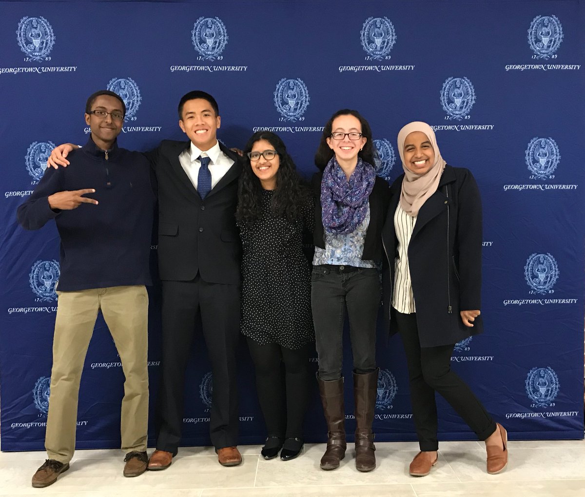 StuartMUN15's tweet photo. Spent an amazing morning at the Georgetown Diplomacy and International Security Conference!! Thankful for opportunities like this one that let us explore international affairs. #jebthanks https://t.co/62XykUamhd
