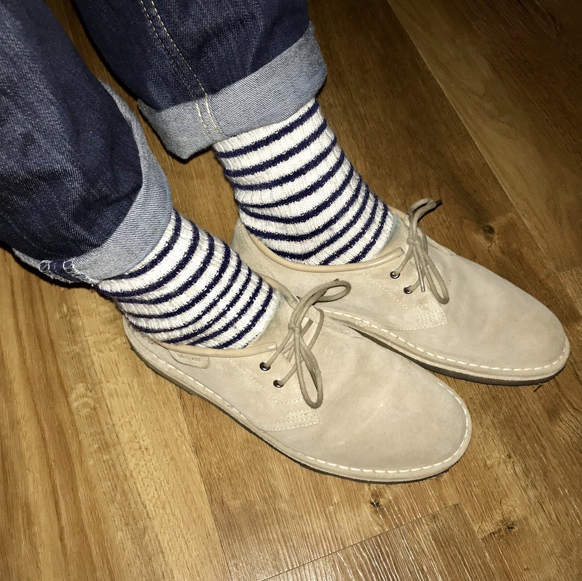 N1ckTodd's tweet photo. @SockCouncil | #SocksOutSaturday 2nd Edition | @HFTDMagazine #Fishermans | @clarksoriginals #Jink | @levis #511Slim | @Barbour #Birkbeck | #Poppy | #BSFC 497 | Taking better half for dinner with #NoKids! https://t.co/Aq9daodBJg