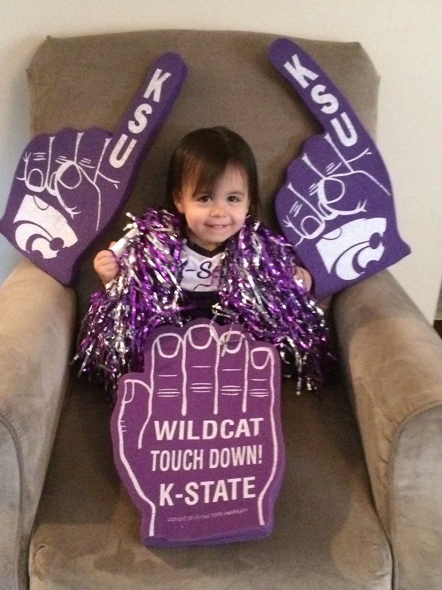 mchaney's tweet photo. #futurewildcat #KState #KStateFB Celeste is excited for the Big WV game. https://t.co/XigIhvJxhM