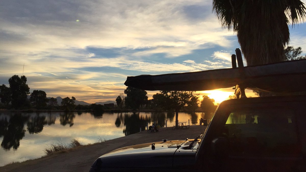 BajaArizonaSUP's tweet photo. Sun up SUP. Early lessons are available. Get up. Get on board. https://t.co/BTrxLnBe9R