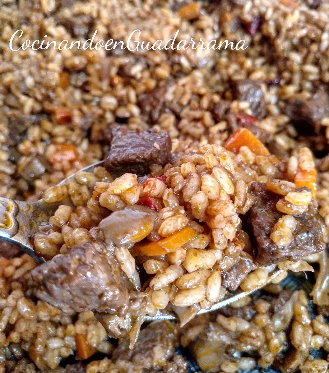 Coci_en_Guada's tweet photo. Habemus #arroz de carne de #torodelidia con #verduras y #vino denominaciΓ³n de origen de #Toro πππ·π·π·. A vuestra salud y buen #findesemana ..!!ππ
#rice #ricelovers #ricelover #meatlover #foodlover #bullmeat #wine #winelover #Zamora #igfoodie #igfood #carne #findearrocero https://t.co/3cAgNde2nT