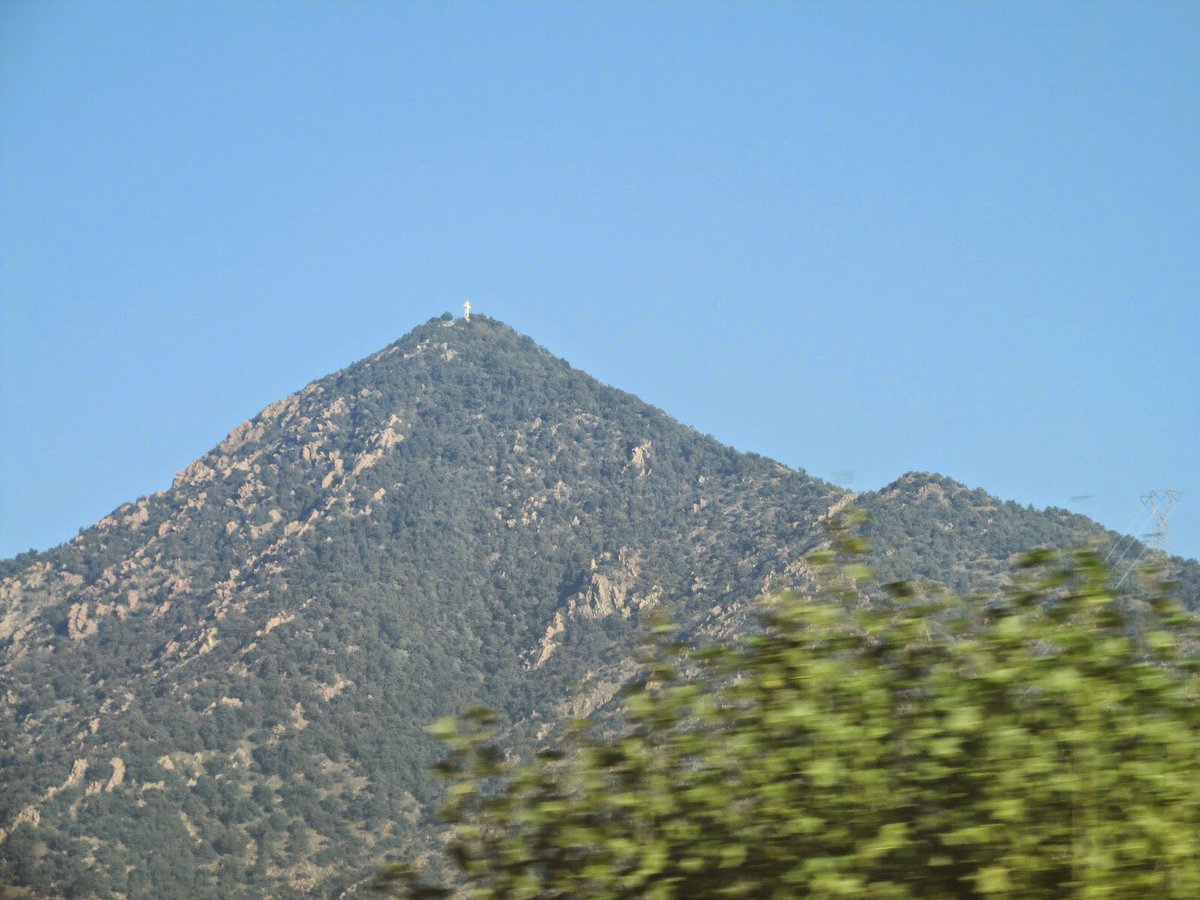 Albe_Barile's tweet photo. Appena conclusa la salita al monte sacro del Musinè. “In hoc signo vinces” c’è sulla croce in cima: beh, speriamo!🤞https://t.co/AzLAEdJjKC https://t.co/hVzgsCGvWV
