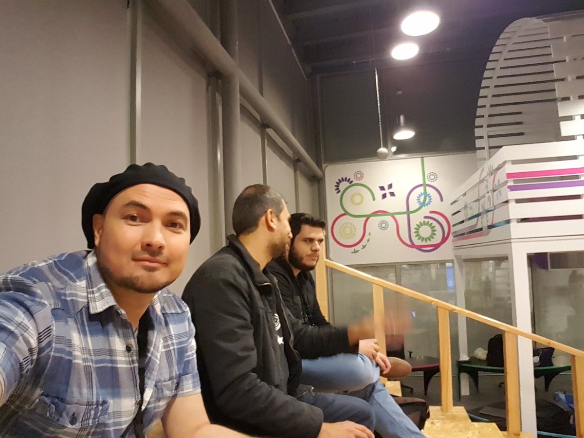 as3adya's tweet photo. Chilling at the Zain Innovation Center at @KAFDJordan biz park waiting for the @imgawards ceremony to begin in an hour. Very relaxed atmosphere.
#gamingsummitjo #jo #innovativejo #gamedev https://t.co/LOgUDz1ovZ