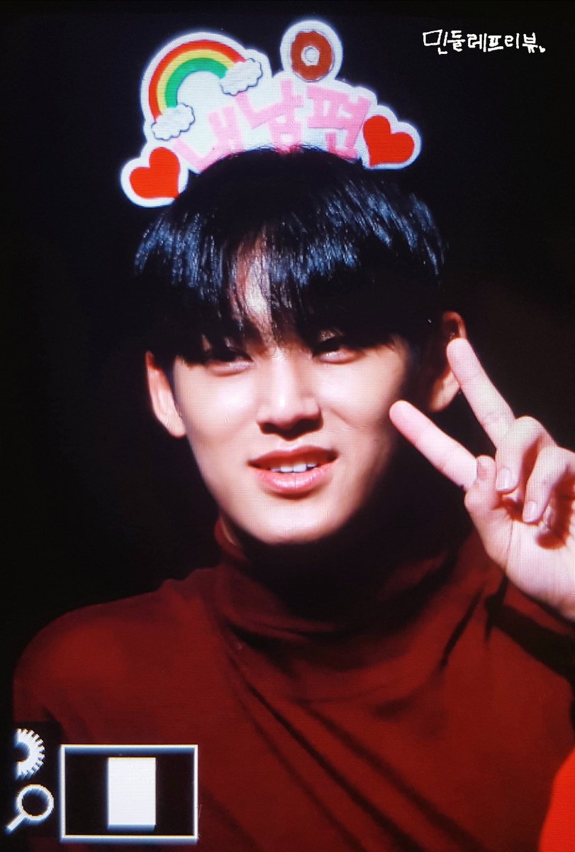 dandelion_0406's tweet photo. 171111 신나라 팬싸
#민규 #mingyu #세븐틴 #seventeen

고마워 고마워 고마워
진짜 고마워 https://t.co/eMfsqoVPDX