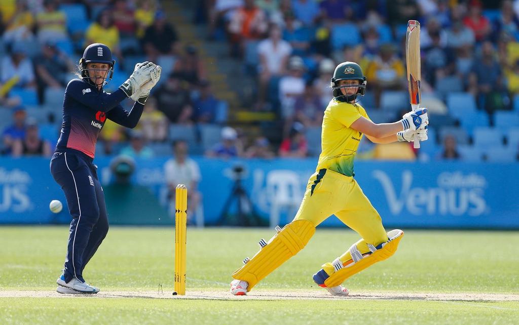 Beast_G10's tweet photo. Ellyse Perry become 7th to score Double Century in Women's Tests.
#WomensAshes https://t.co/xKGCDlftyG