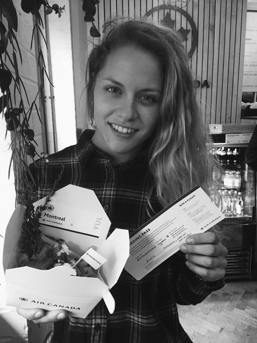 PrincipessaVelo's tweet photo. @AirCanada I’d love to win a trip home to @MetroVancouver where it is #coolnotcold (maybe a bit cold)! Thank you! #poutine https://t.co/bJccKzJfzy