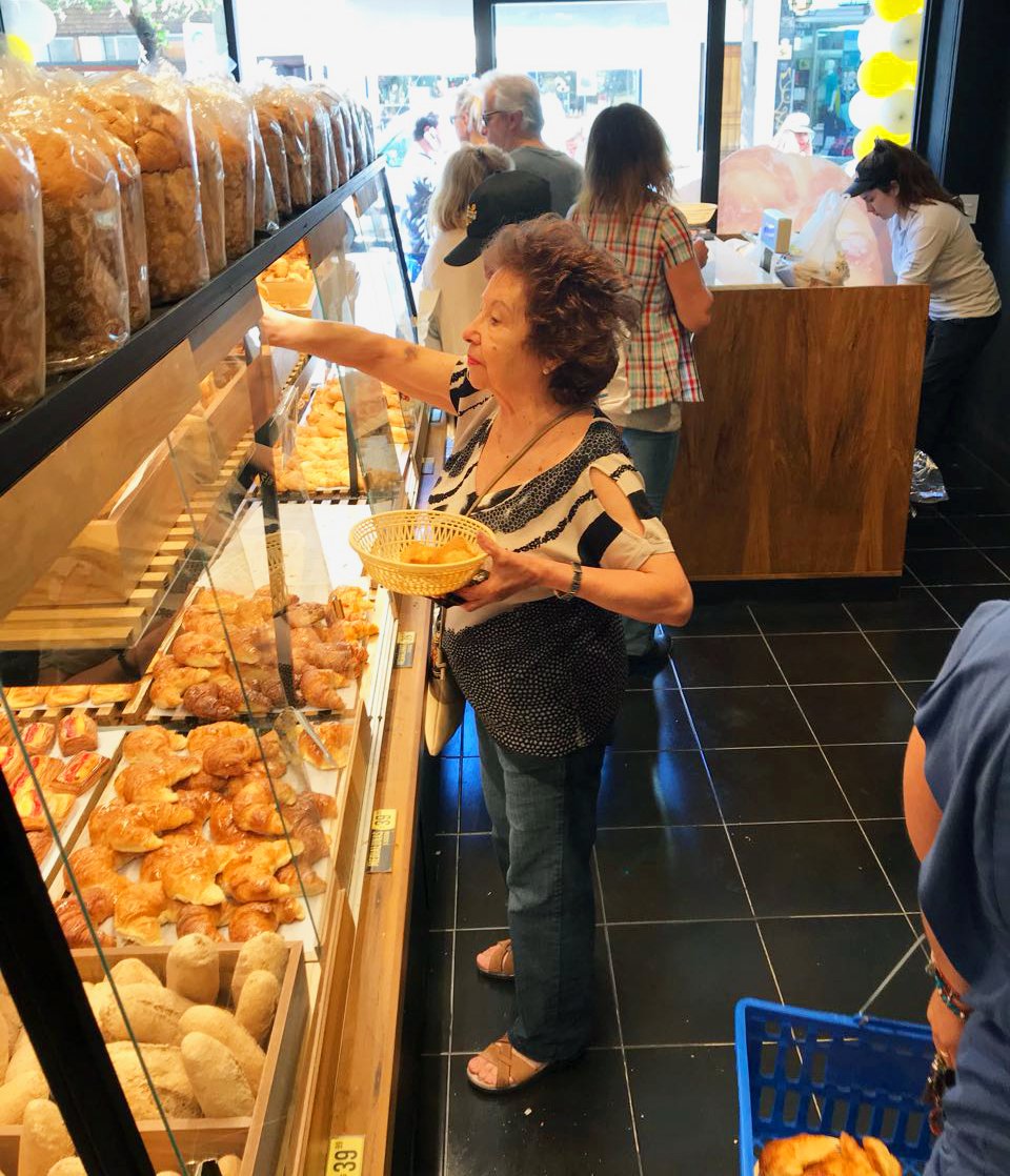 **COSTUMBRES FLORIDA**
Los vecinos de Florida se suman a la Experiencia Costumbres. Vení a conocer nuestra nueva sucursal en Gral San Martín 2579, Florida.