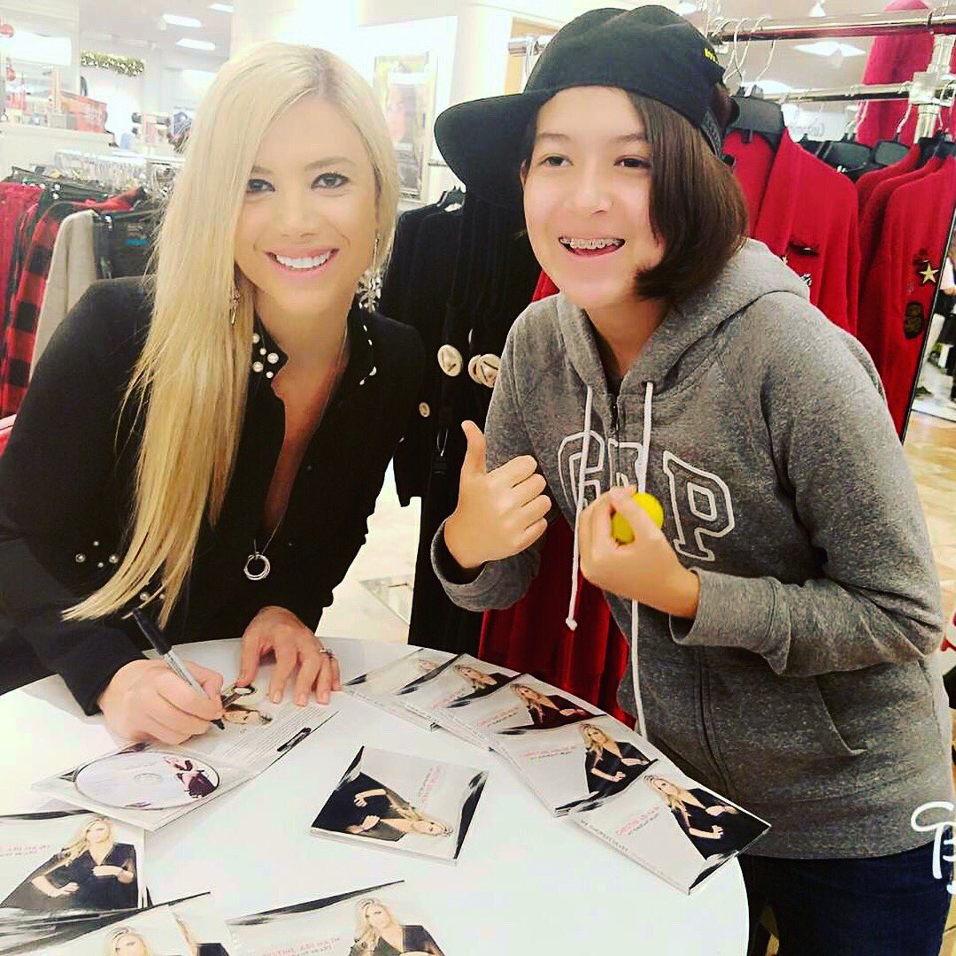 christinabinajm's tweet photo. “Parents are acting like recreation directors on a turbo-charged family cruise ship” #puttingfamilyfirst #book #cdsigning #myignorantheart https://t.co/U1bgEcffrr
