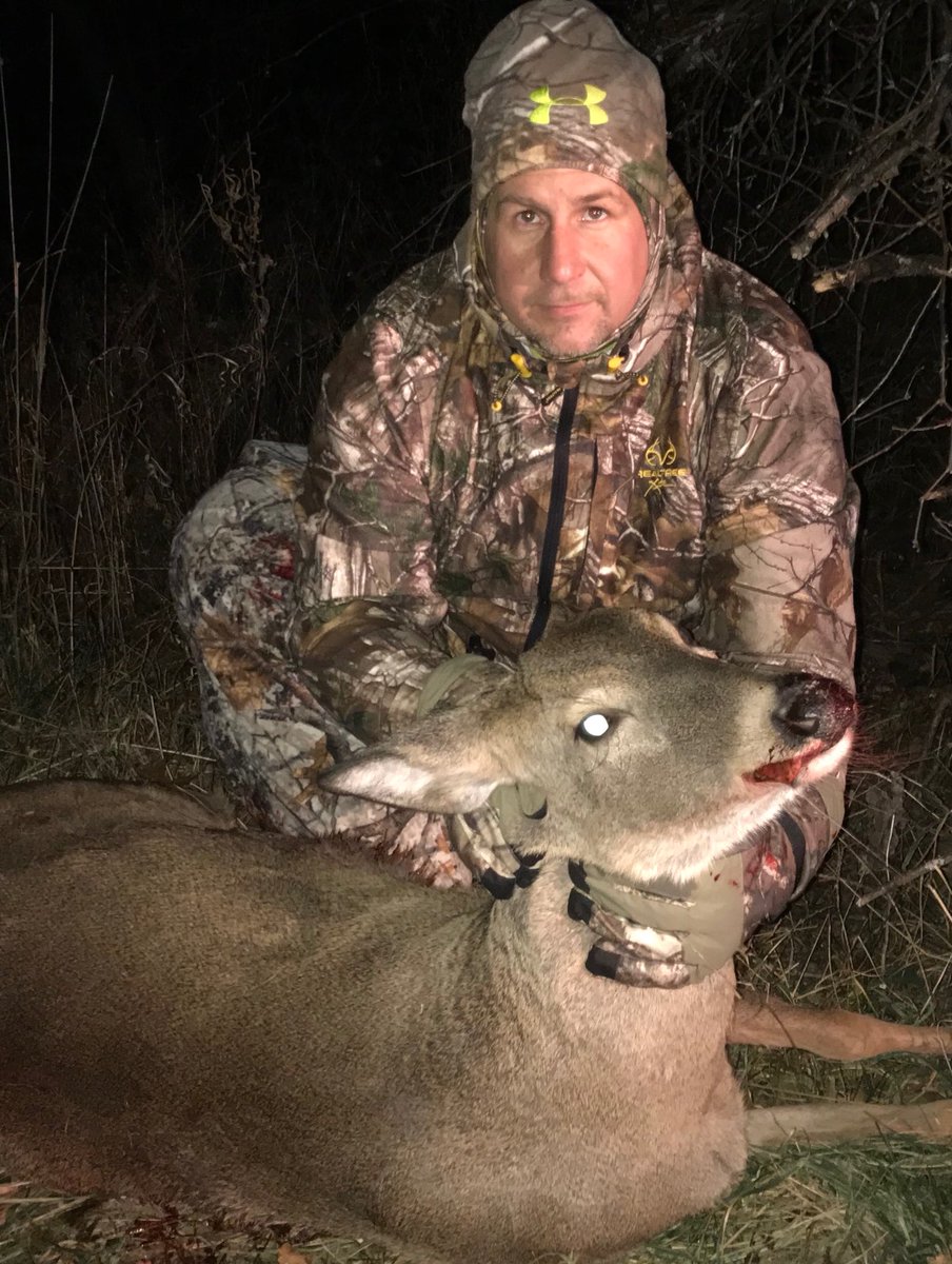 HabidyLodge's tweet photo. Deer number 4 of this WI bow season was slayed last night by Brian #HuntWisconsin #BarnettCrossbows #RageBroadheads #Radix #RuleTheWild https://t.co/vaSBEDuWxY