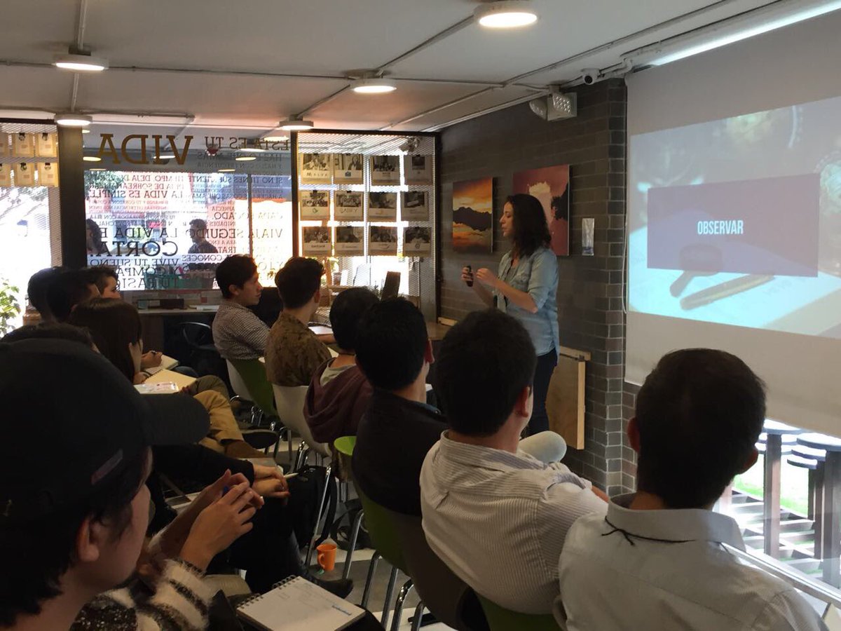 IMPAQTOec's tweet photo. "Pensar fuera de la caja para revolucionar" #Google #LaunchpadBuild https://t.co/7uQWCNOH05